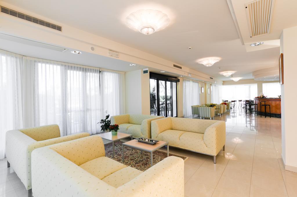 Hotel Globus Cesenatico Zewnętrze zdjęcie