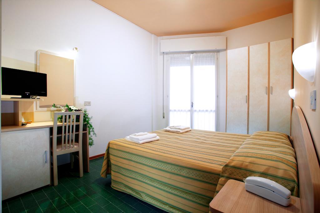 Hotel Globus Cesenatico Pokój zdjęcie